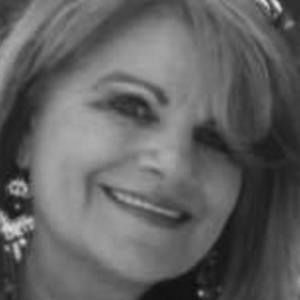 Meet your Posher, Jeanne